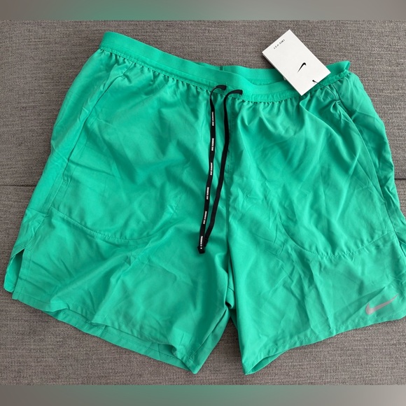 Nike Shorts Mens L Green Flex Stride Dri-Fit 7" Running Athletic - Picture 1 of 8